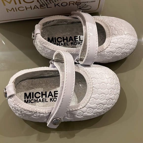 Michael Kors Baby Shoes - Picture 2 of 4